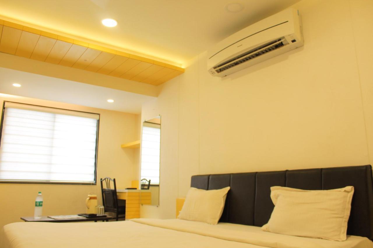 Hotel Maa Sharda Indore Extérieur photo