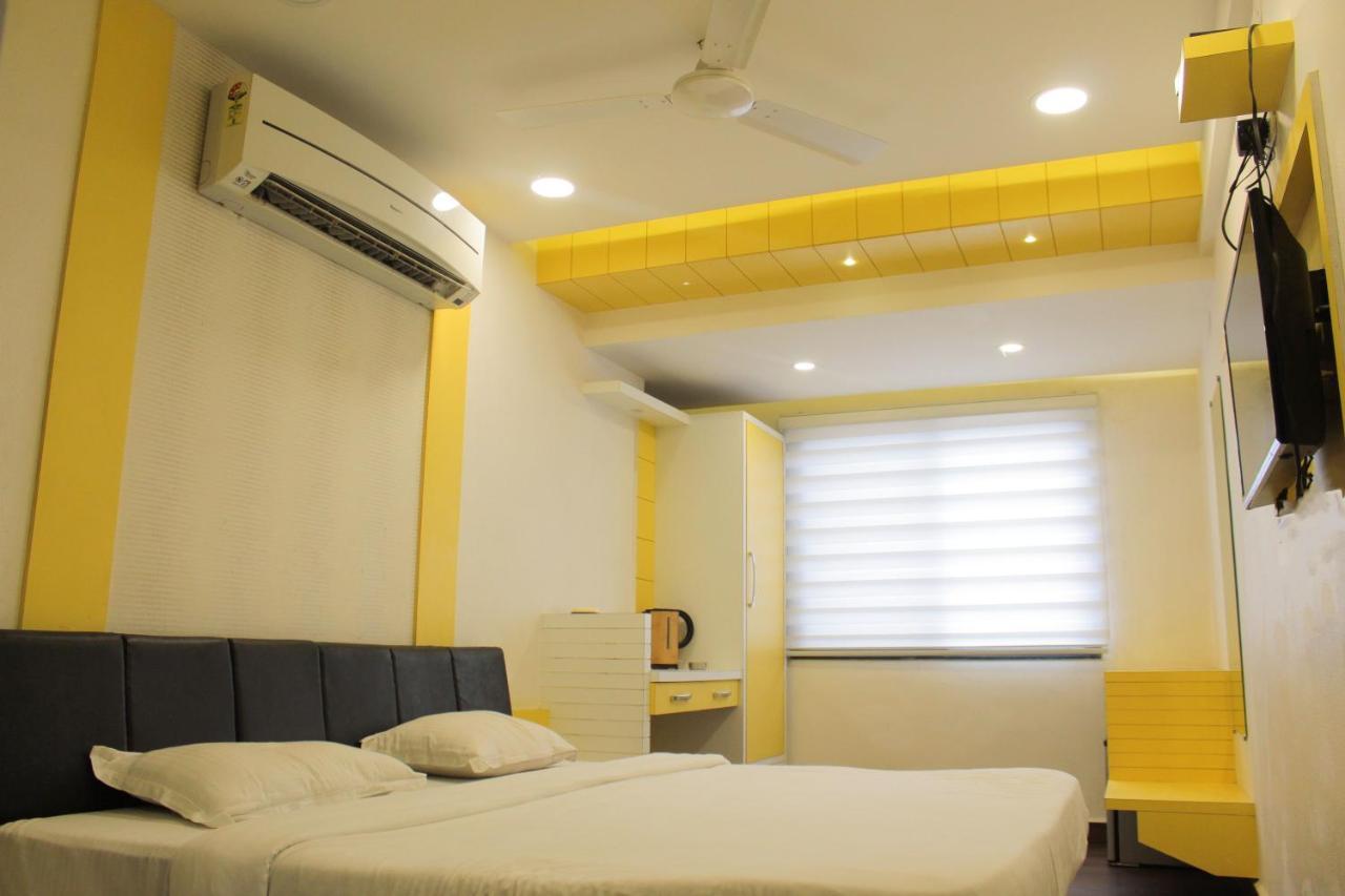 Hotel Maa Sharda Indore Extérieur photo