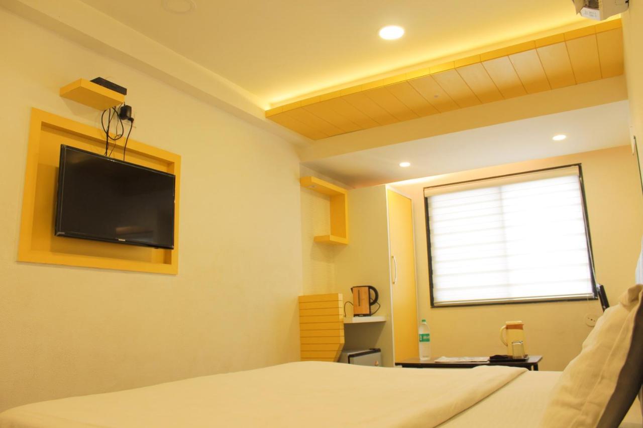 Hotel Maa Sharda Indore Extérieur photo