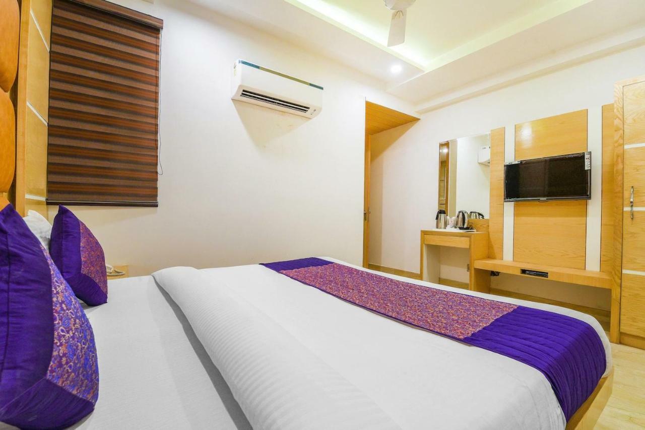 Hotel Maa Sharda Indore Extérieur photo